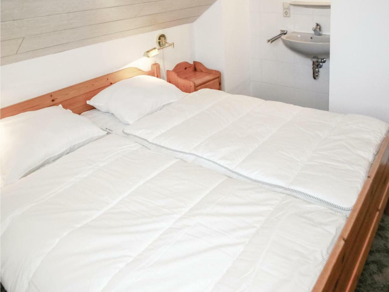 Stunning home in Kirchheim with 5 Bedrooms&WiFi Exterior foto
